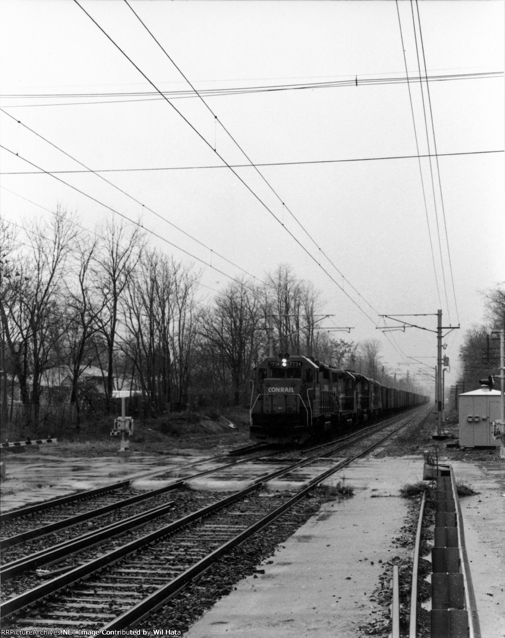 Conrail GP38 7734